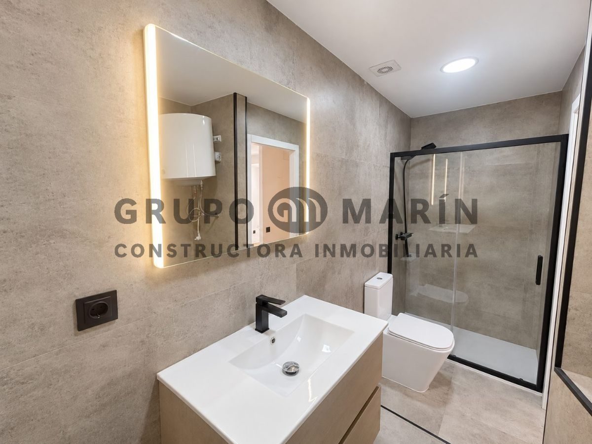 CASA APAREADA TOTALMENTE REFORMADA EN ZONA TRANQUILA - Foto 17