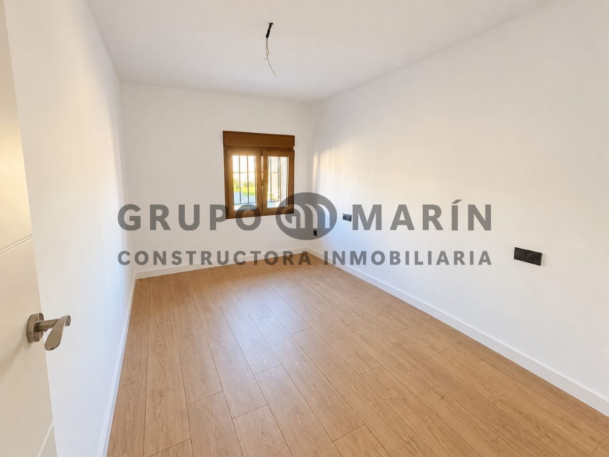 CASA APAREADA TOTALMENTE REFORMADA EN ZONA TRANQUILA - Foto 21