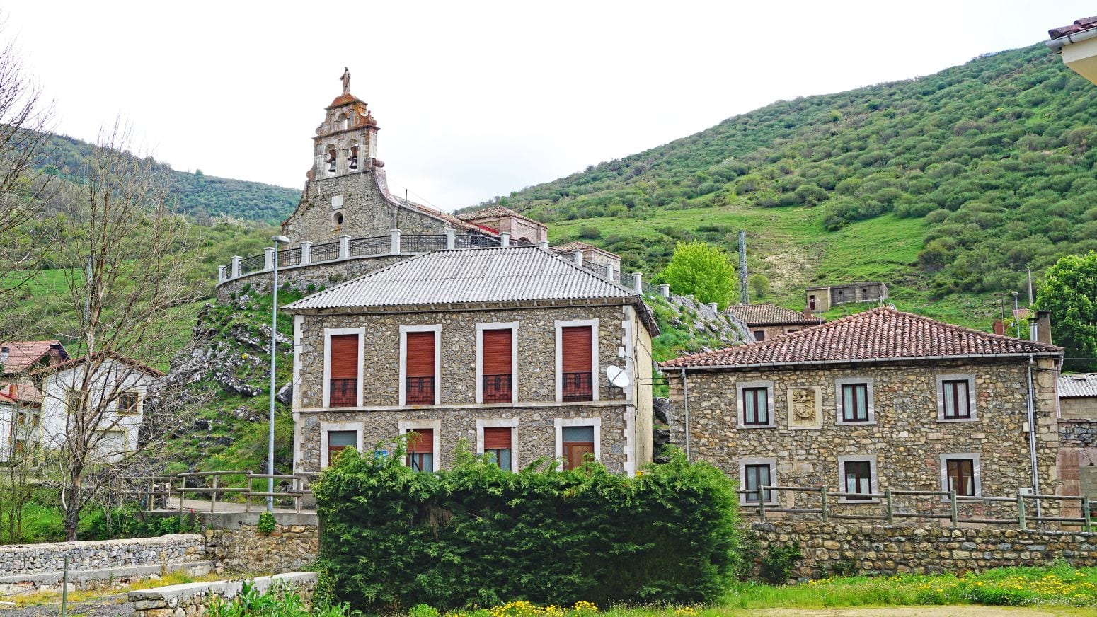 ENCANTADORA CASA EN LA MONTAÑA - Foto 12