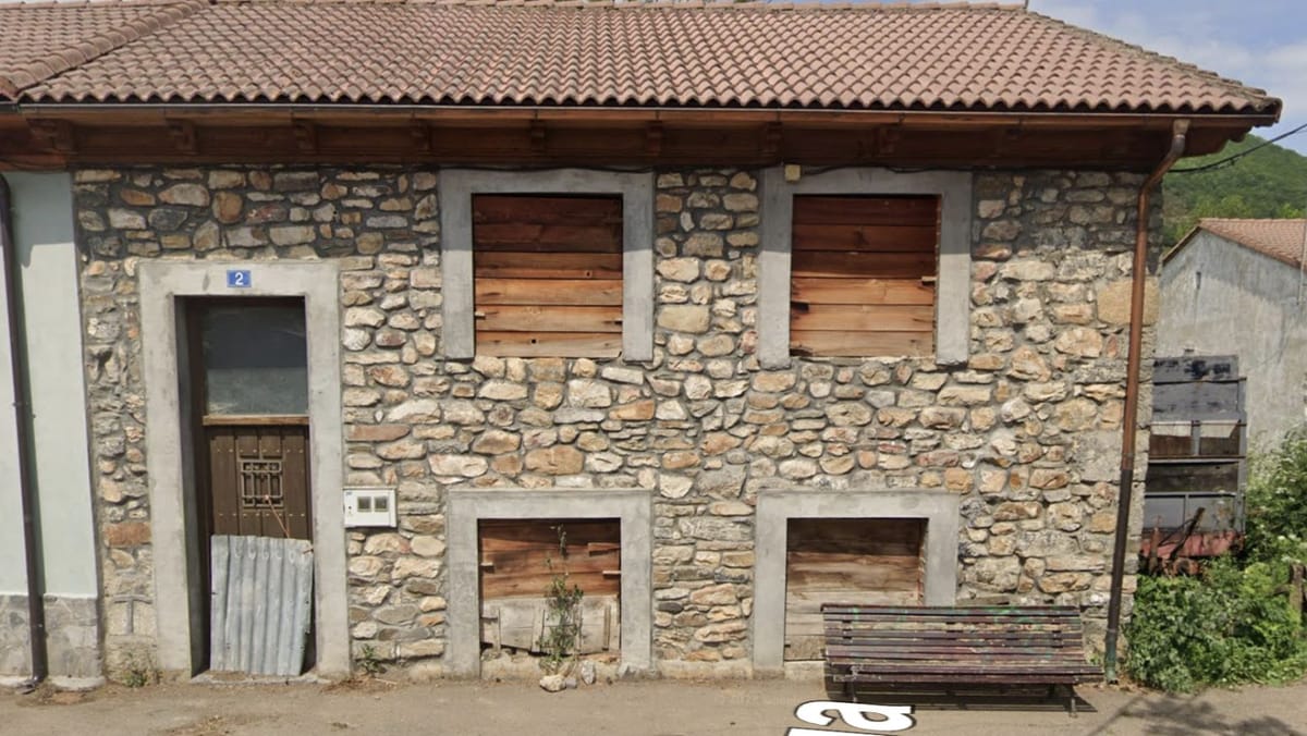 ENCANTADORA CASA EN LA MONTAÑA