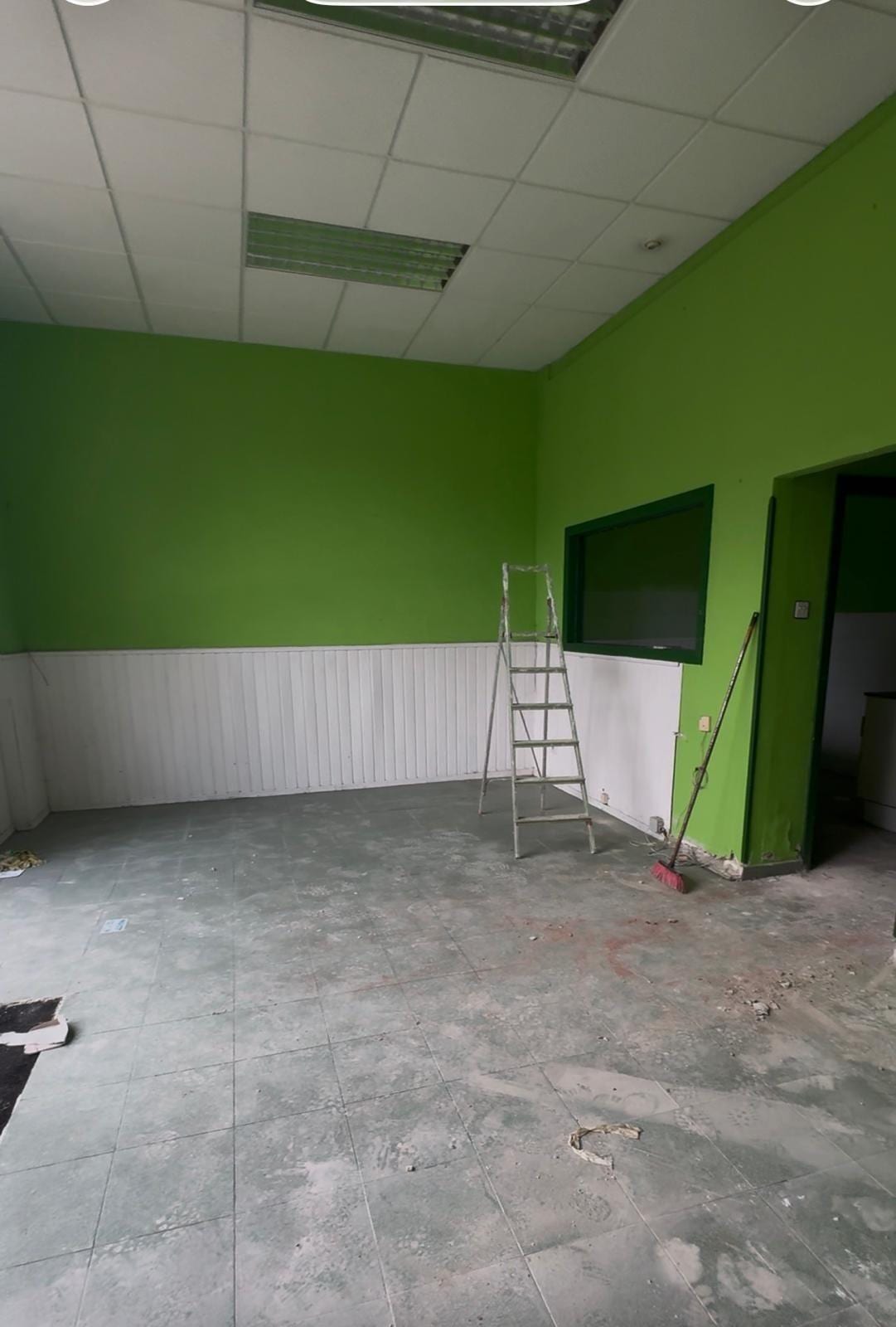 Local Comercial en Venta y Alquiler en el Centro de Avilés, Asturias - Foto 3
