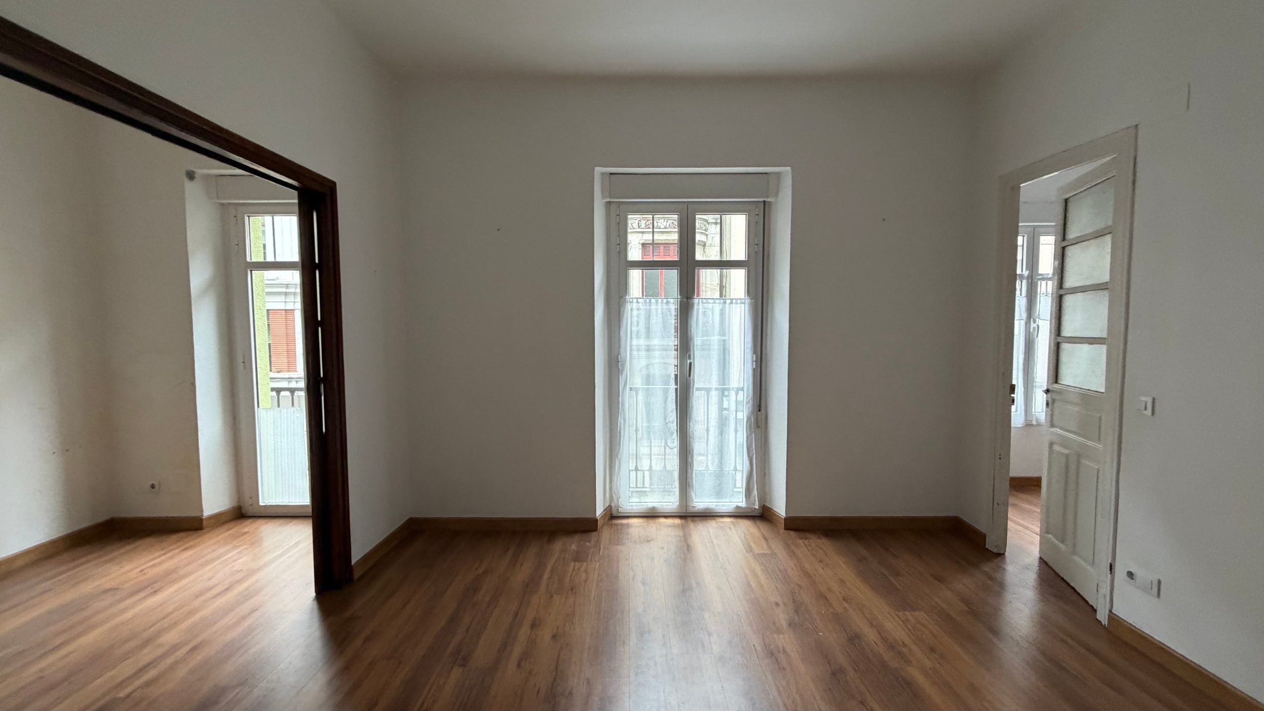Oportunidad! Se alquila piso de 5 habitaciones en pleno centro de Gijón - Foto 4