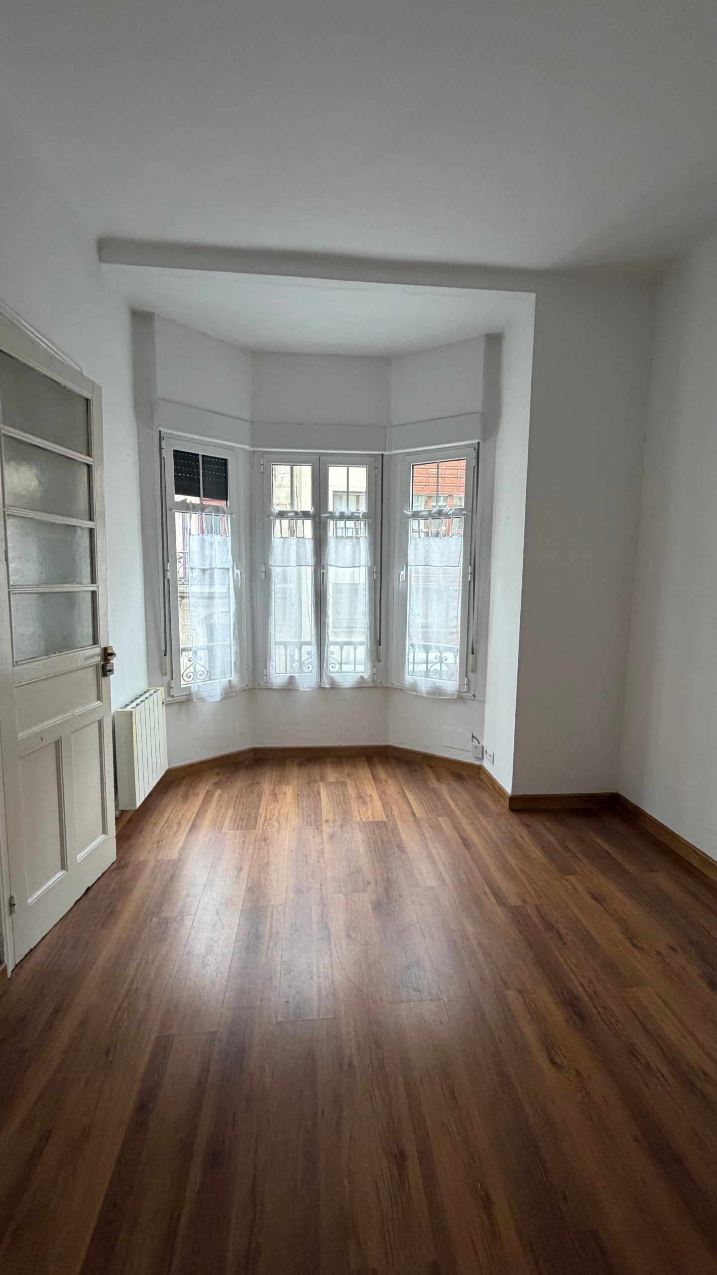 Oportunidad! Se alquila piso de 5 habitaciones en pleno centro de Gijón - Foto 3