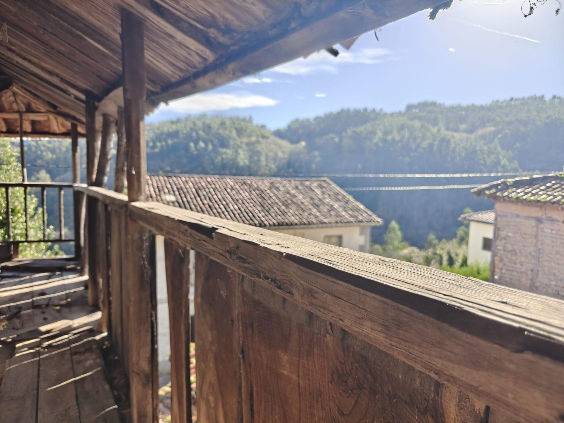 Casa tradicional de piedra y castaño en Salas - Foto 12