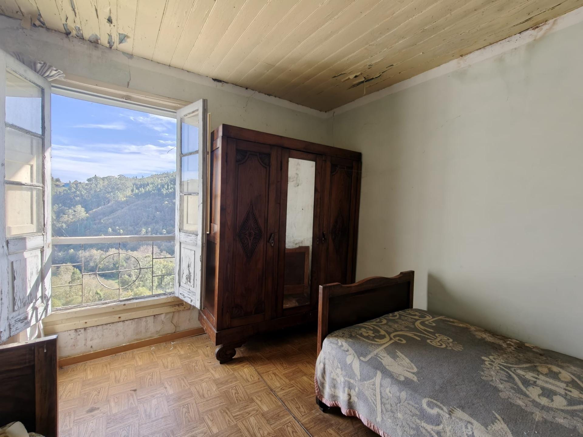 Casa tradicional de piedra y castaño en Salas - Foto 16