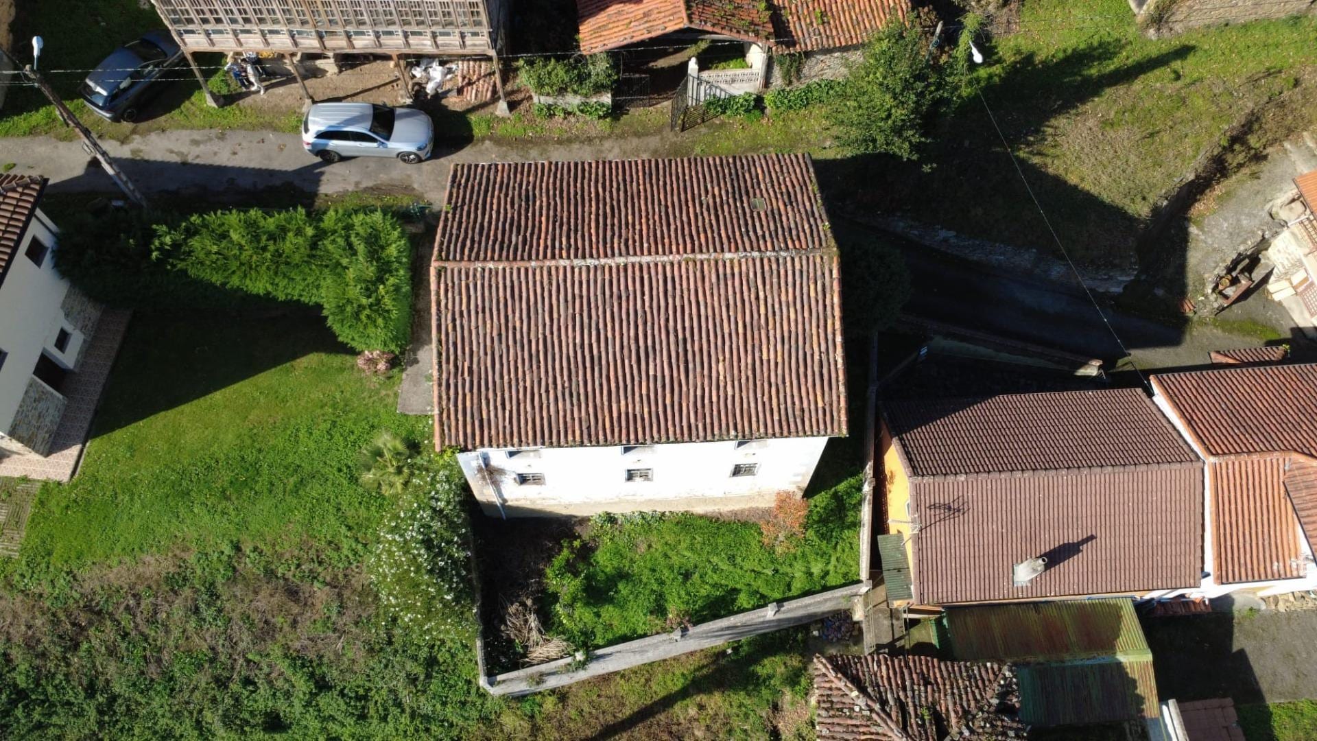 Casa tradicional de piedra y castaño en Salas - Foto 7