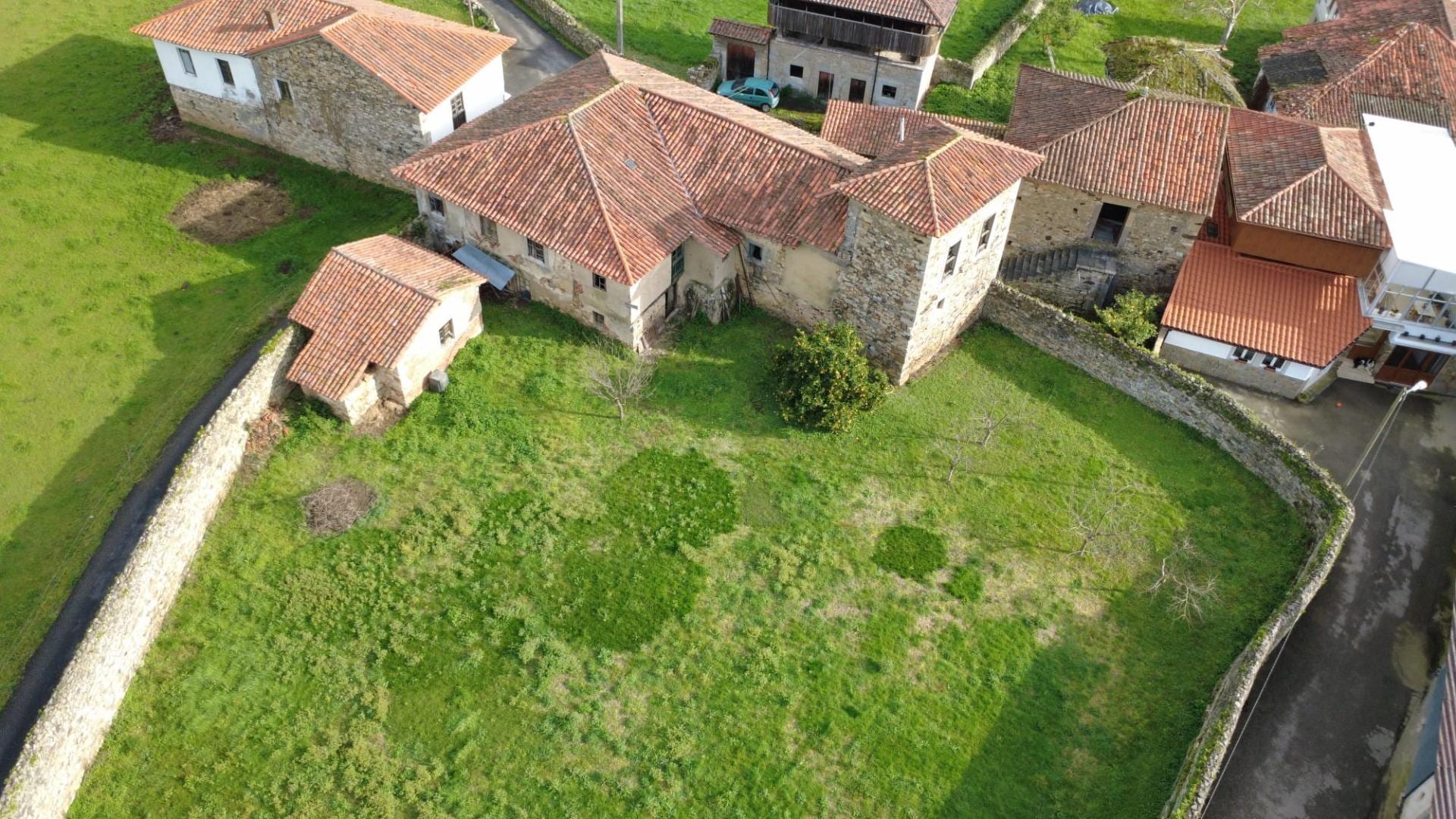 Casona indiana con llagar tradicional en Soto de los Infantes (Salas) - Foto 10