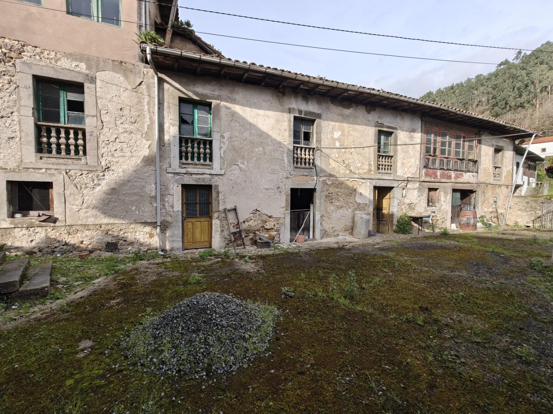 Casona indiana con llagar tradicional en Soto de los Infantes (Salas) - Foto 18