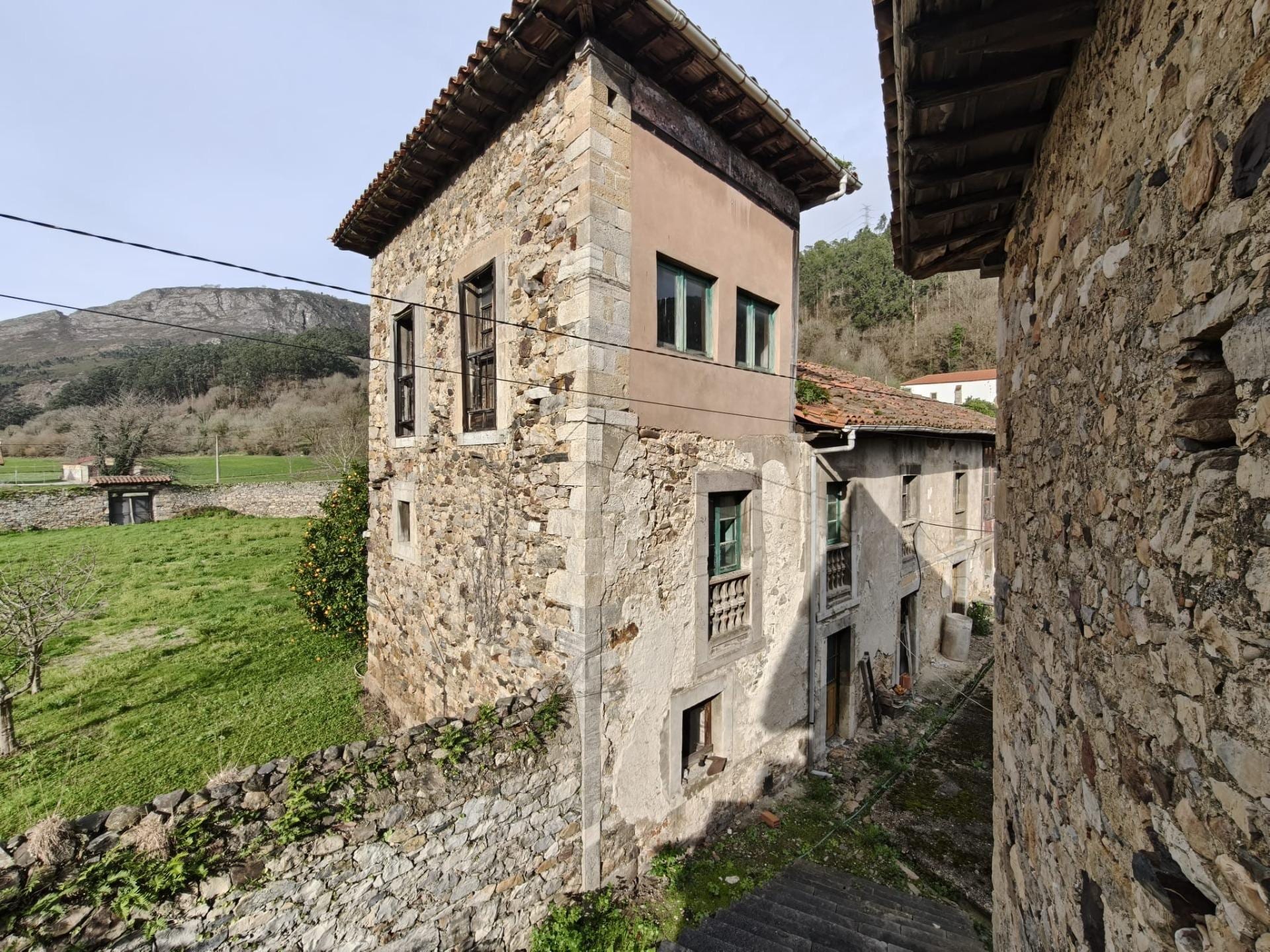 Casona indiana con llagar tradicional en Soto de los Infantes (Salas) - Foto 19