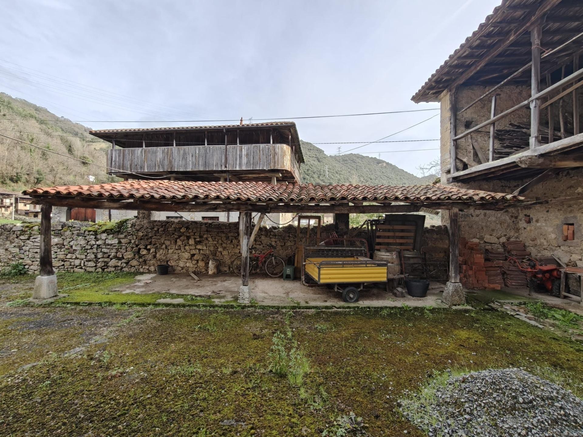 Casona indiana con llagar tradicional en Soto de los Infantes (Salas) - Foto 26