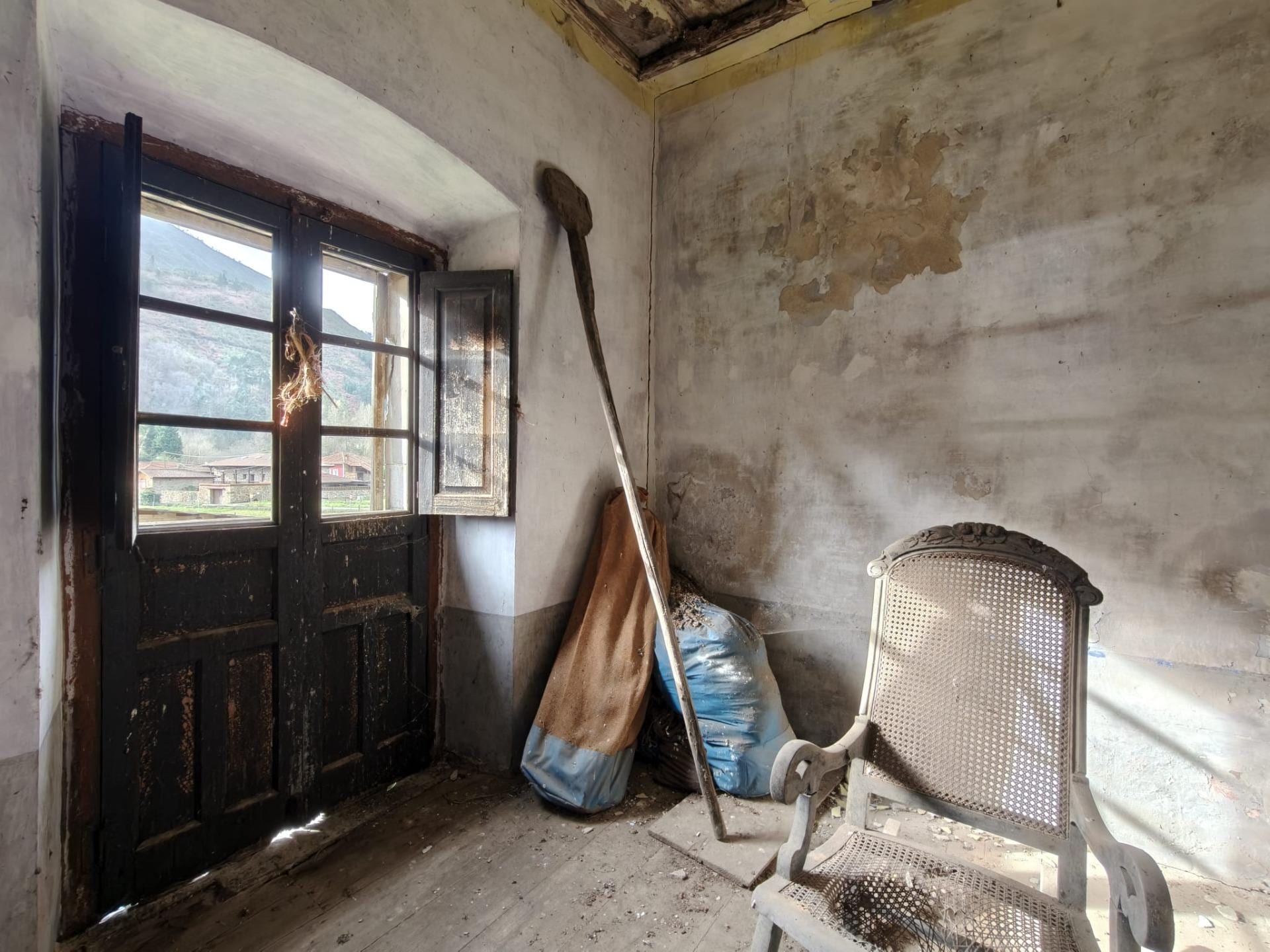 Casona indiana con llagar tradicional en Soto de los Infantes (Salas) - Foto 28