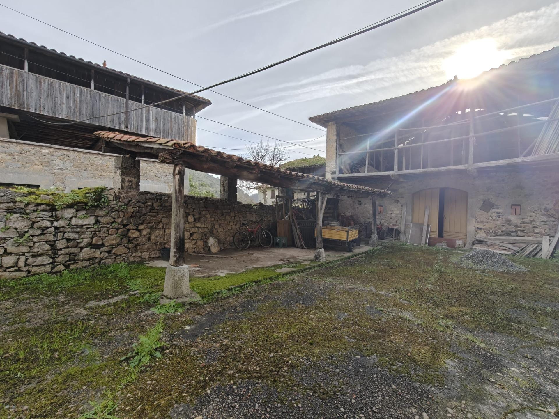 Casona indiana con llagar tradicional en Soto de los Infantes (Salas) - Foto 58
