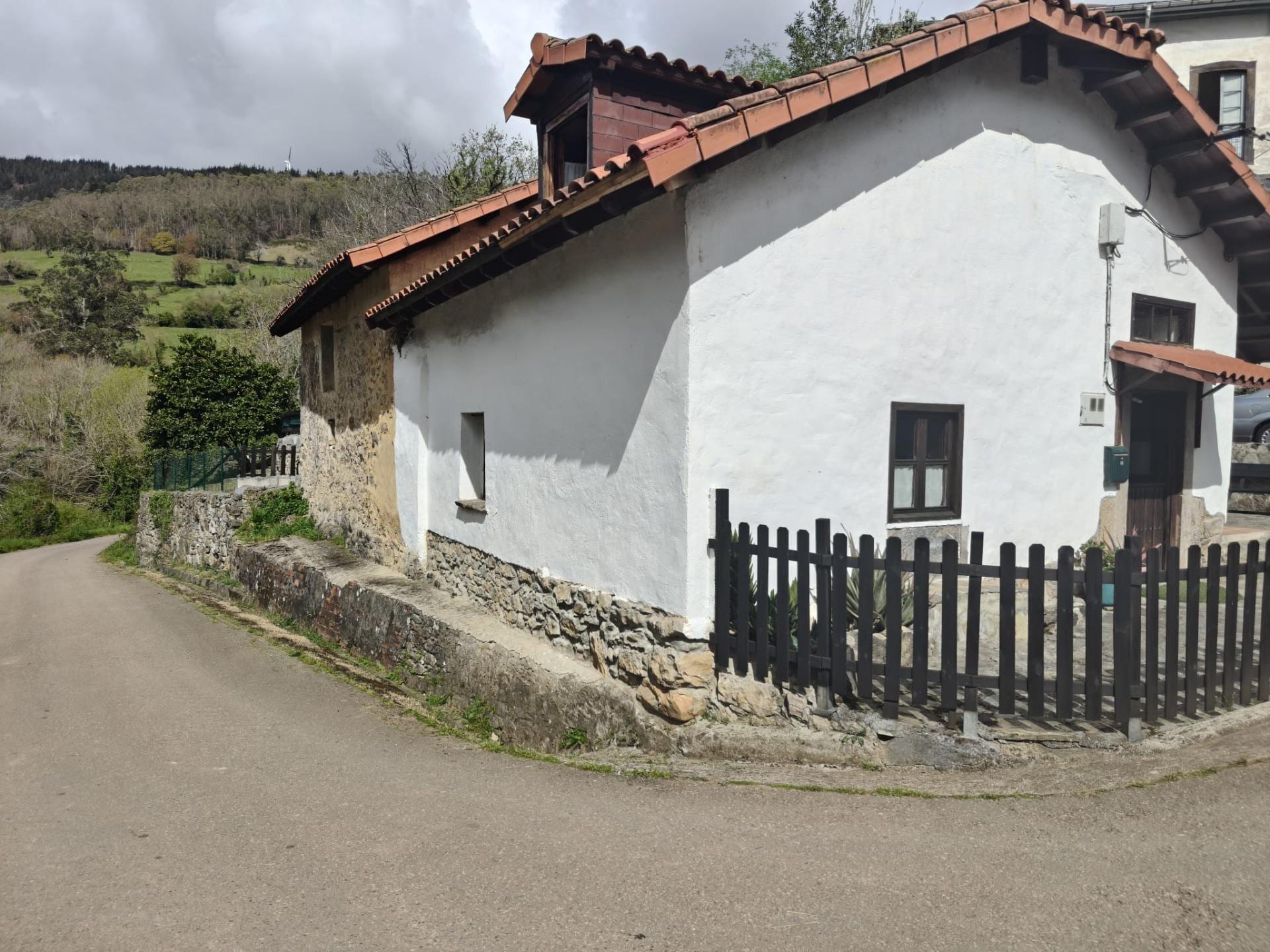 2 casas en 1 con jardín - Foto 3