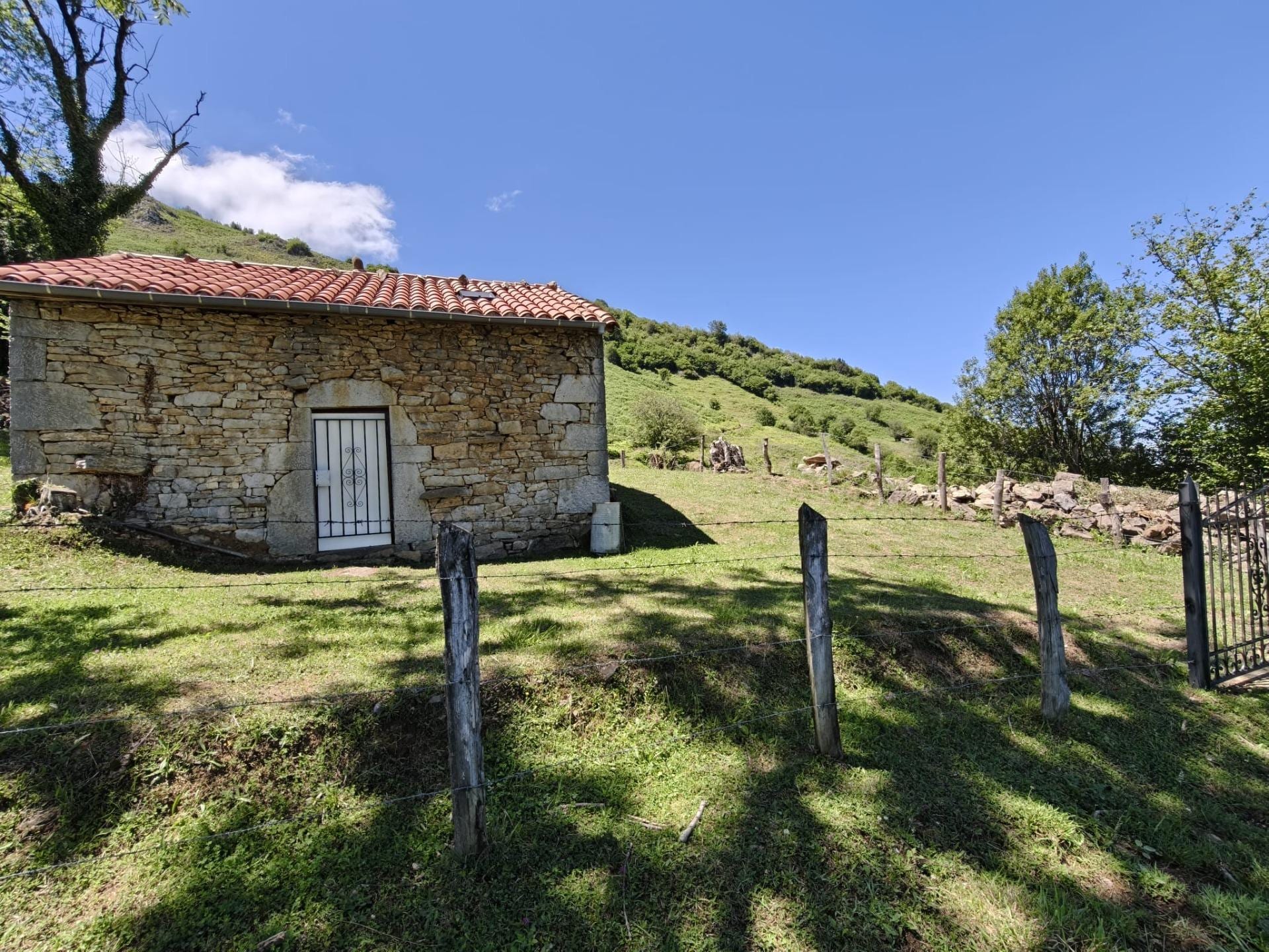 14 Hectáreas con 4 cabañas en el Paraíso - Foto 11