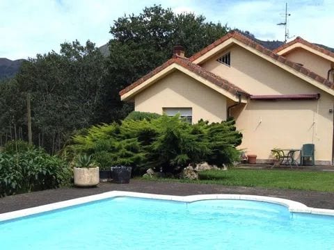 Casa con terreno y piscina en Caxidi, Parres - Foto 6