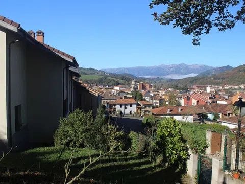 Pareado con terreno en Cangas de Onís