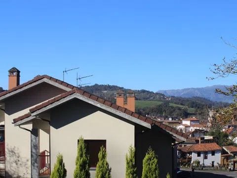 Pareado con terreno en Cangas de Onís - Foto 4