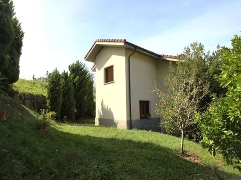 Pareado con terreno en Cangas de Onís - Foto 6