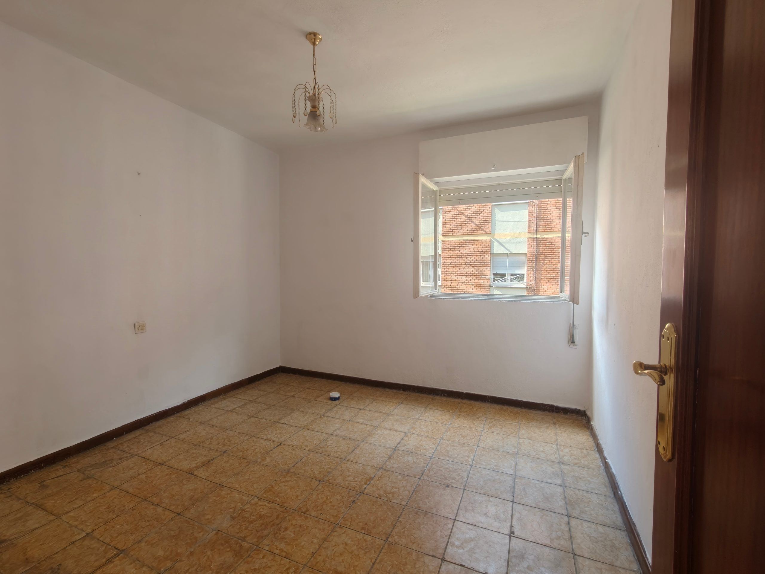 Piso para reformar a 5 minutos del centro de Oviedo - Foto 10