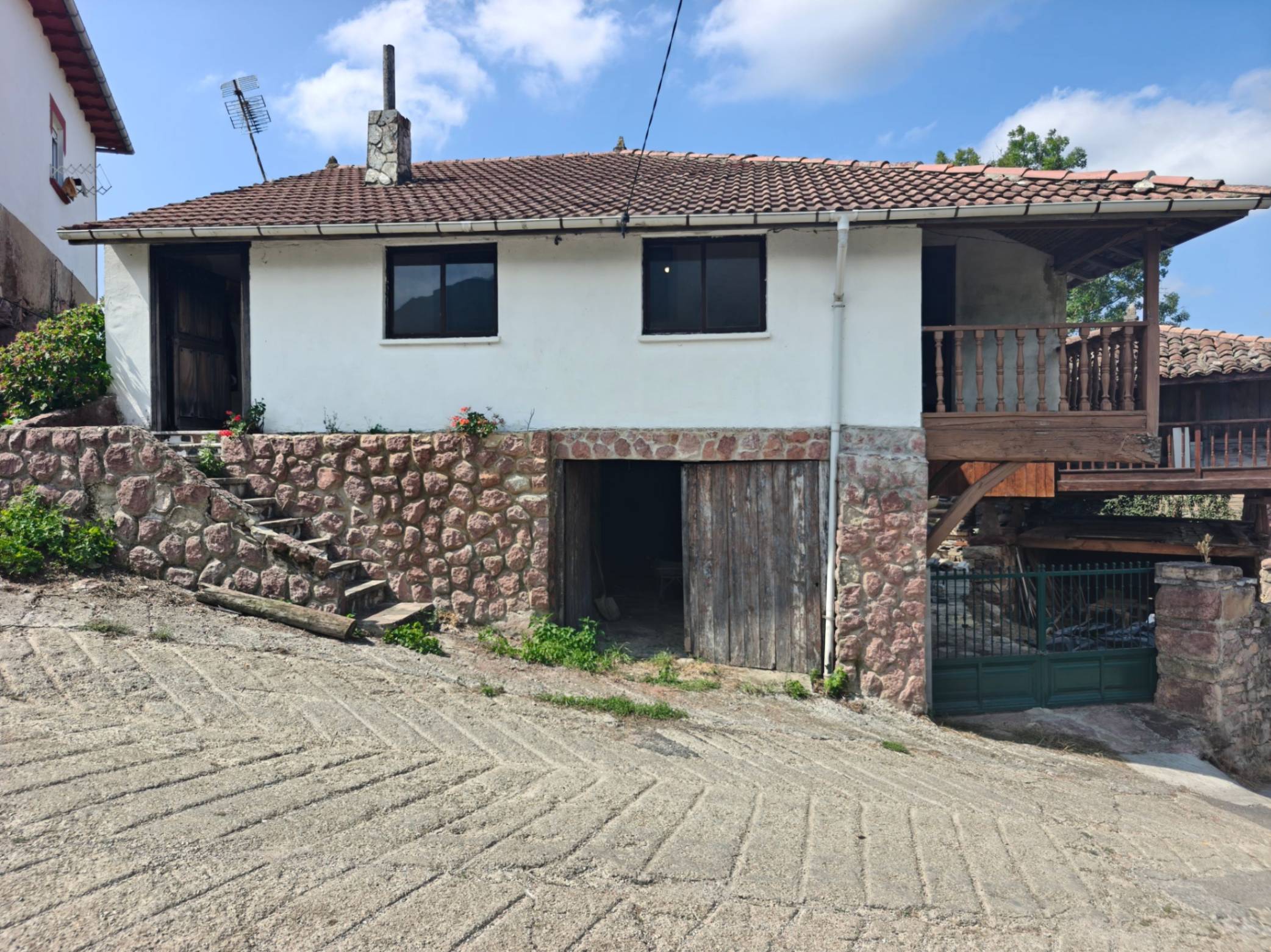 Casa con terreno a 1h de Oviedo - Foto 1