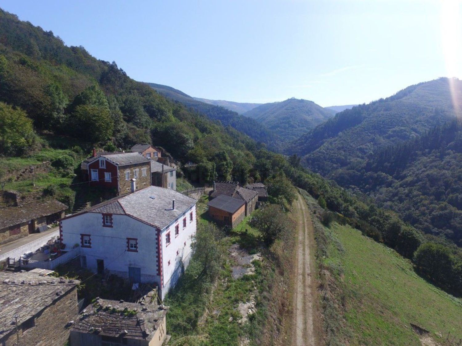 Preciosa casa mirando a la montaña | cerca Taramundi, Asturias. - Foto 1