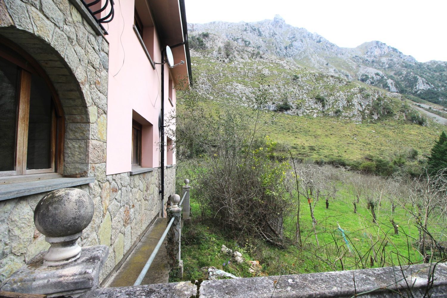 Casa con 5.522 m² de terreno y vistas a la montaña | Amieva - Foto 40