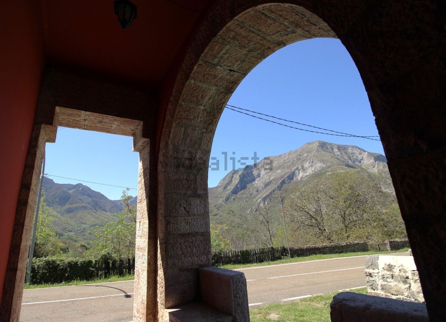 Casa de pueblo de dos plantas en Oseja de Sajambre, entre Asturias y León - Foto 36