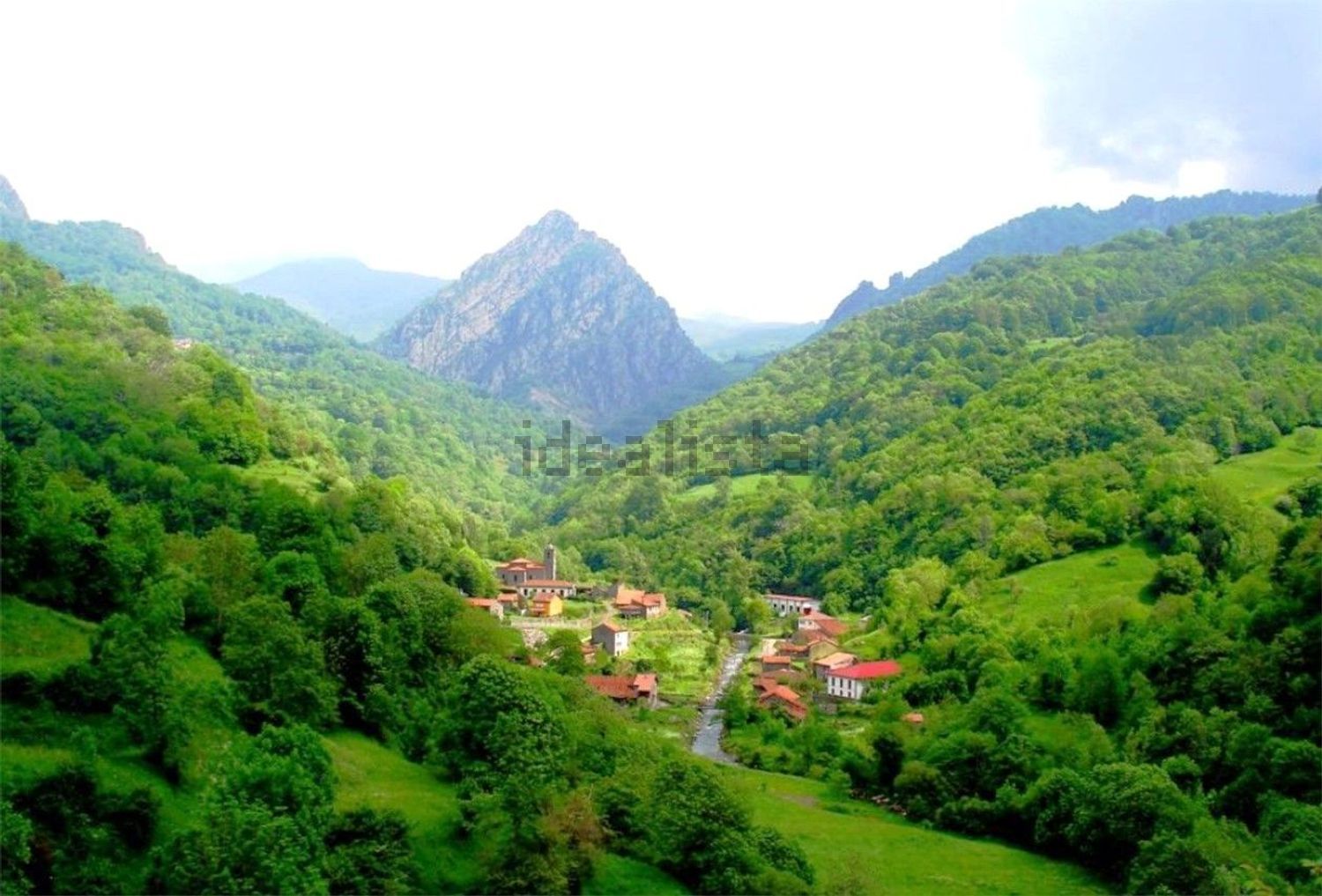 Casa de pueblo de dos plantas en Oseja de Sajambre, entre Asturias y León - Foto 42