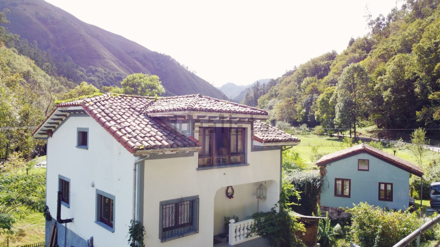 Dos casas reformadas con 1,7 hectáreas, molino y finca para caballos | Espinaredo, Piloña - Foto 5
