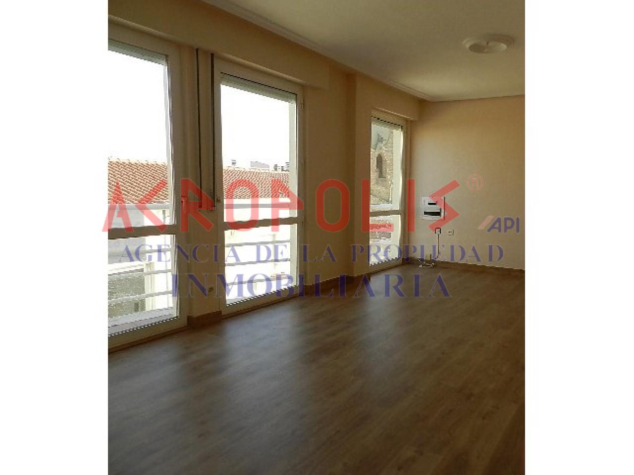 VENTA DE PISO CENTRICO EN BENAVENTE