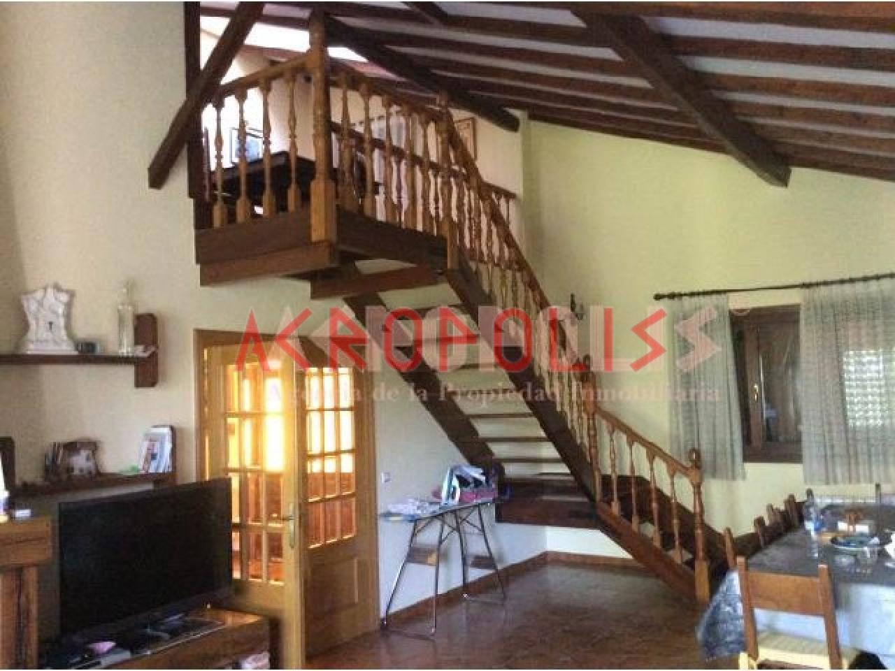 VENTA DE CASA EN SAN MIGUEL DEL VALLE, ZAMORA