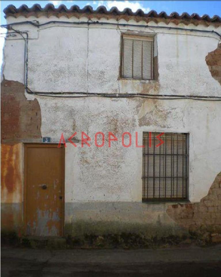 VENTA DE CASA EN MANGANESES DE LA LAMPREANA