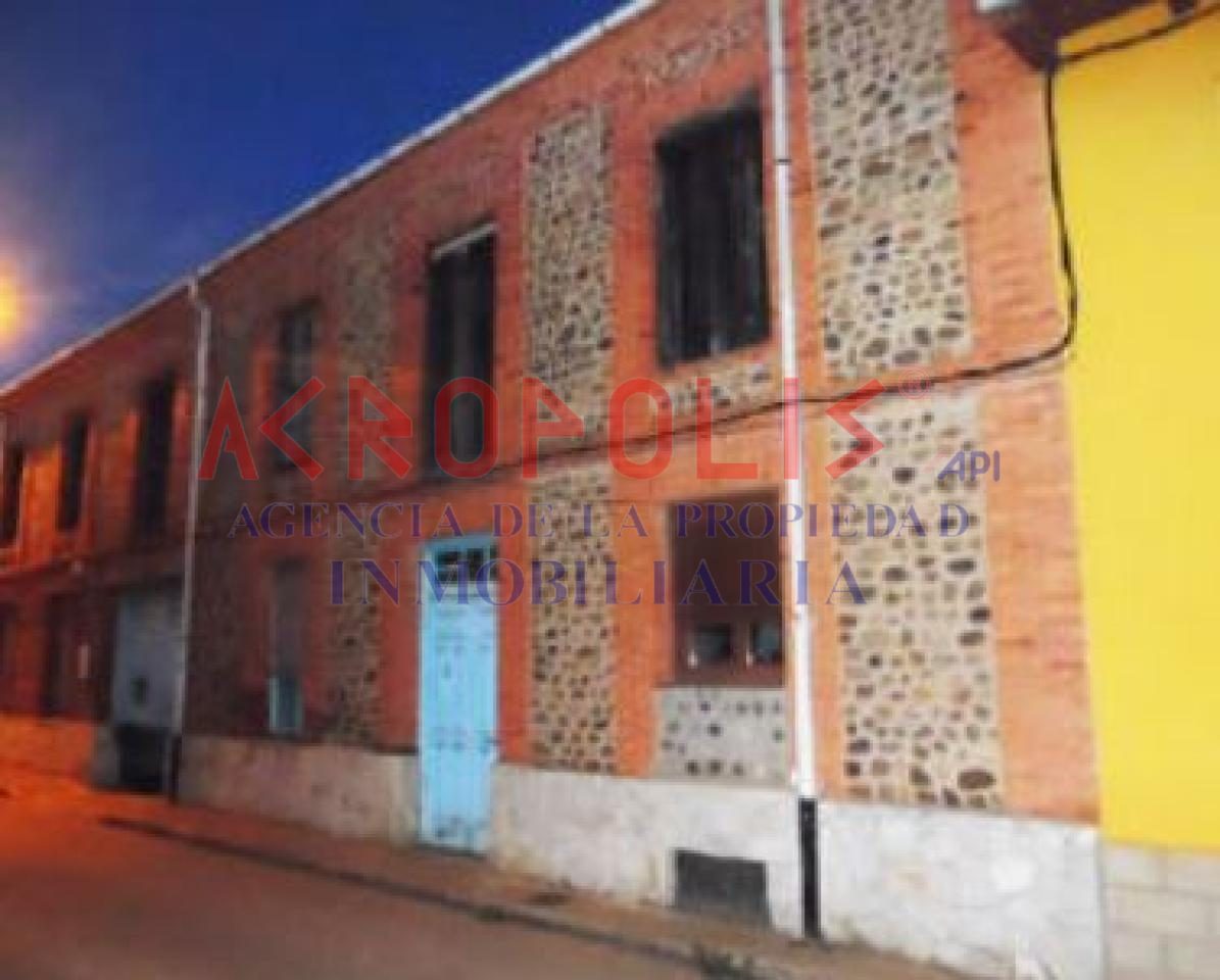 VENTA DE CASA EN SAN CRISTOBAL DE LA POLANTERA