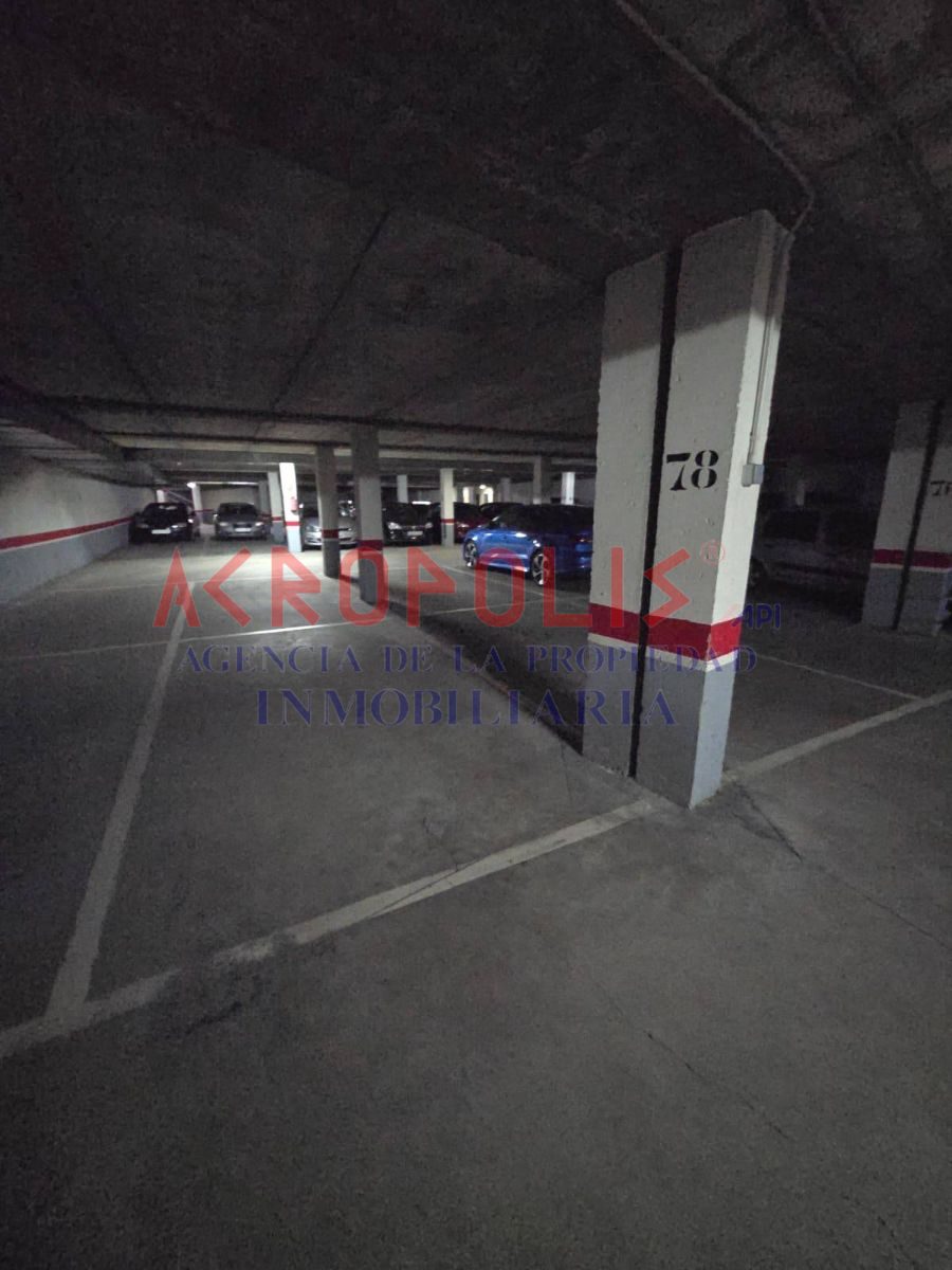 VENTA DE 6 PLAZAS DE GARAJE EN TROBAJO DEL CAMINO, LEON