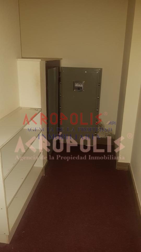 LOCAL COMERCIA EN ALQUILER EN VEGA DE MAGAZ, LEON. - Foto 4