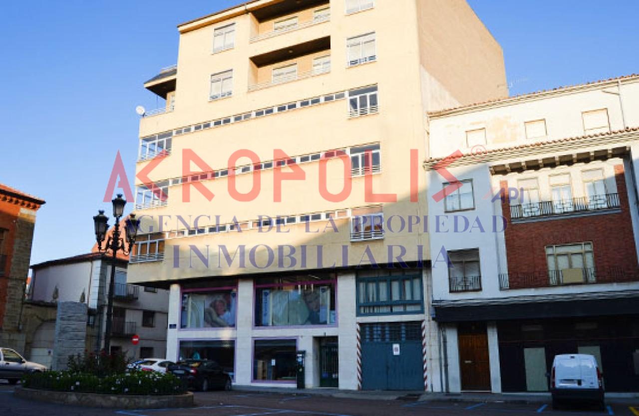 LOCAL COMERCIAL EN VENTA EN BENAVENTE, ZAMORA