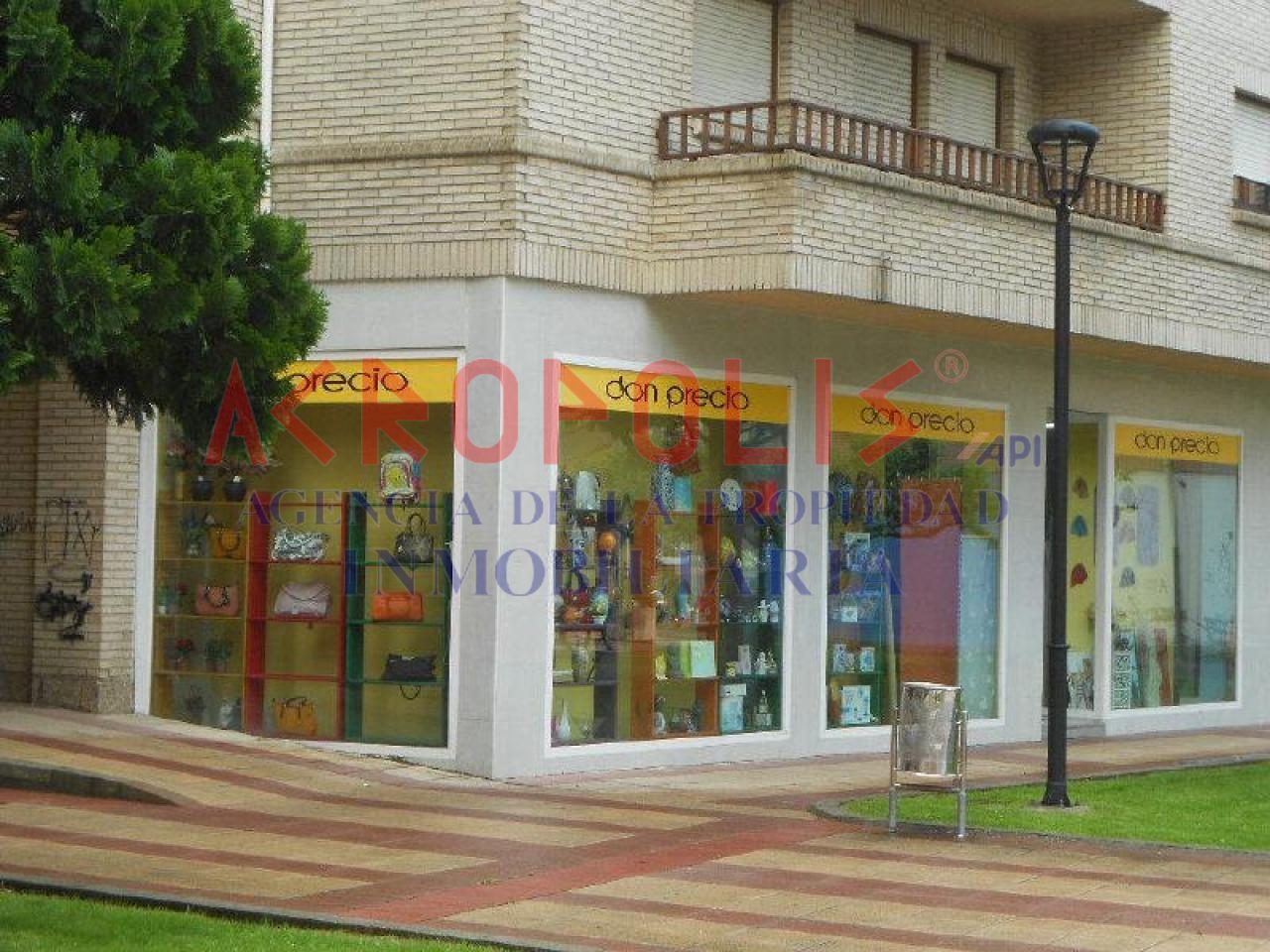 LOCAL COMERCIAL EN VENTA EN LA ROBLA, LEON