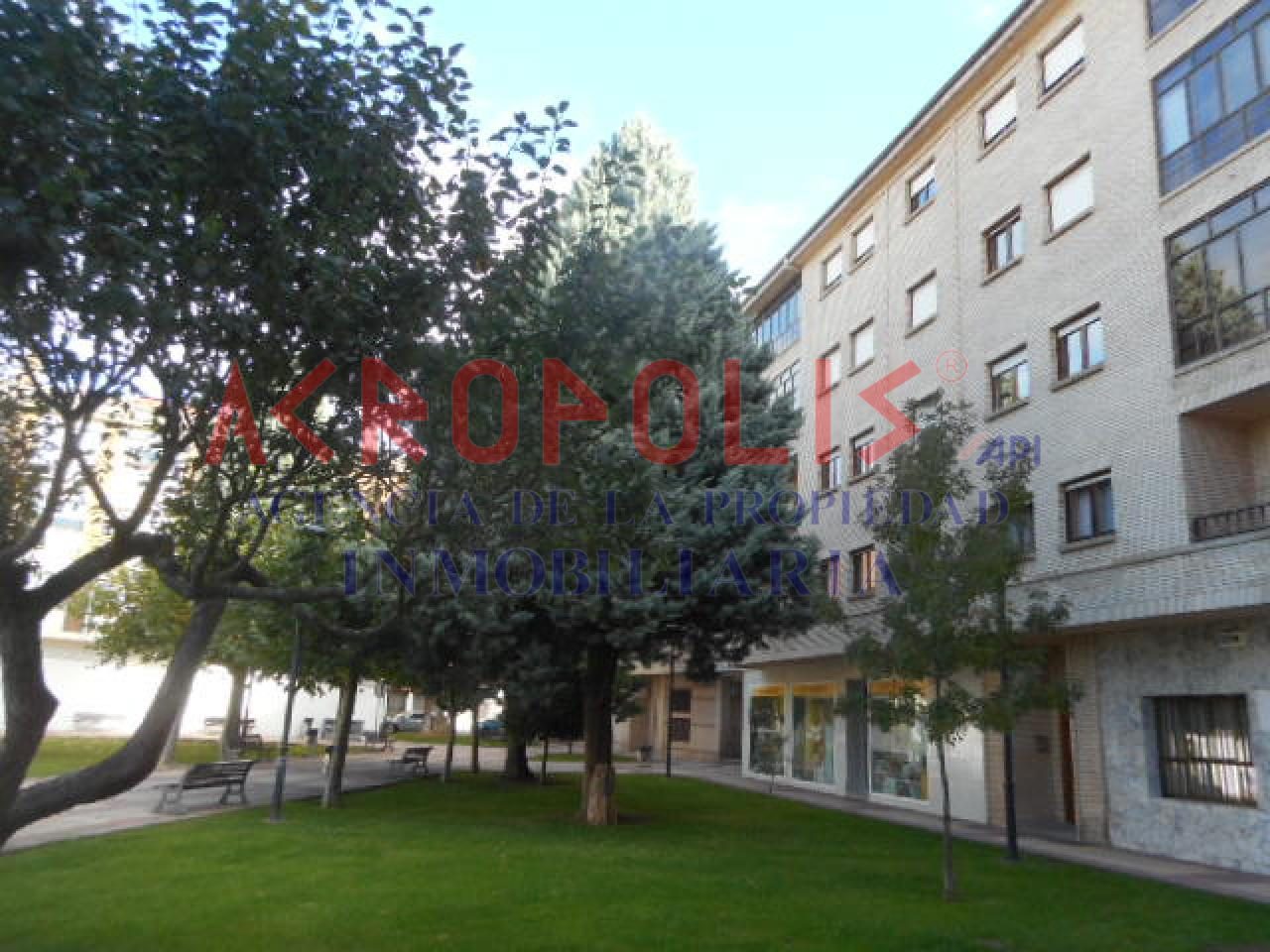 LOCAL COMERCIAL EN VENTA EN LA ROBLA, LEON - Foto 10