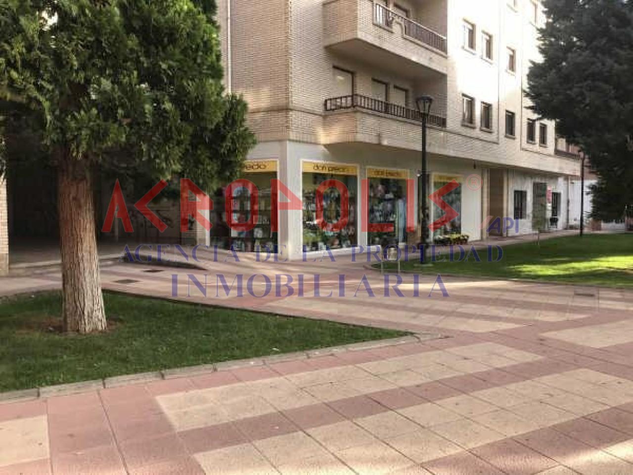 LOCAL COMERCIAL EN VENTA EN LA ROBLA, LEON - Foto 8