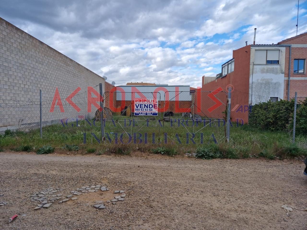 VENTA DE SOLAR EN BENAVENTE