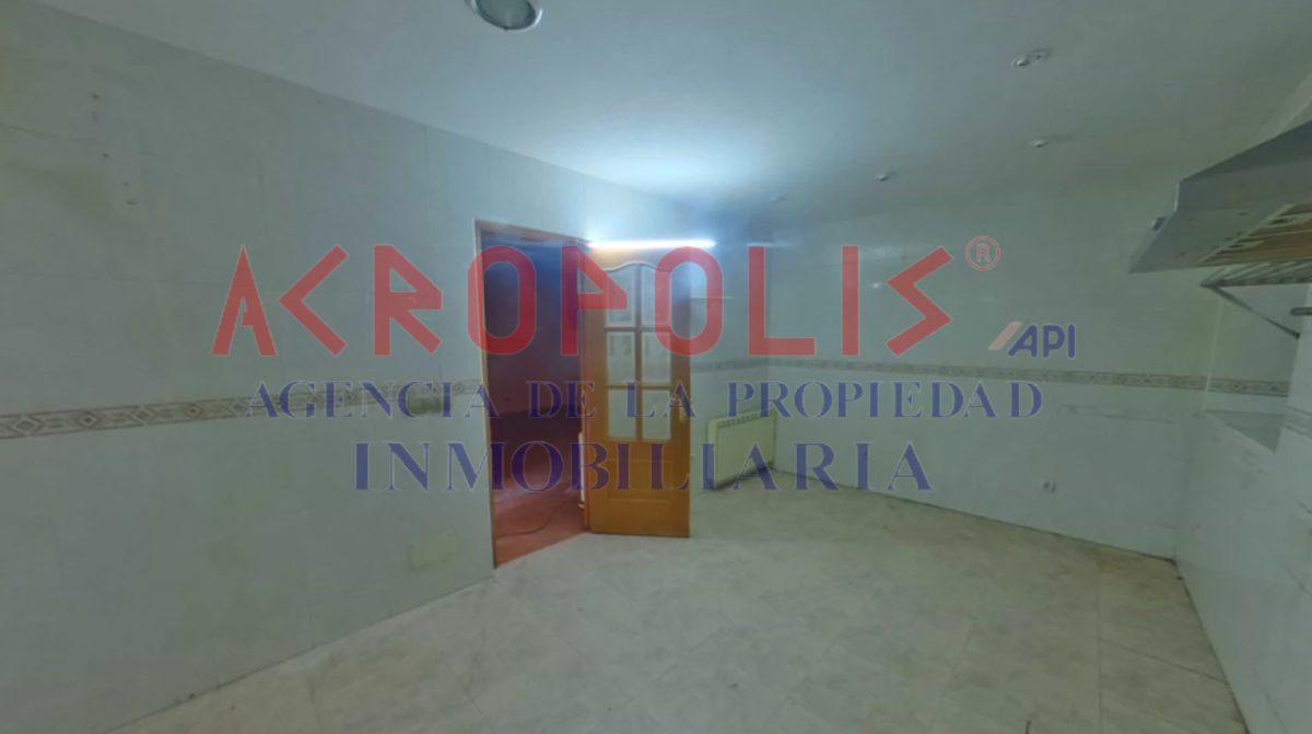 VENTA DE CASA CON PARCELA EN LA POLA DE GORDÓN, LEÓN - Foto 10