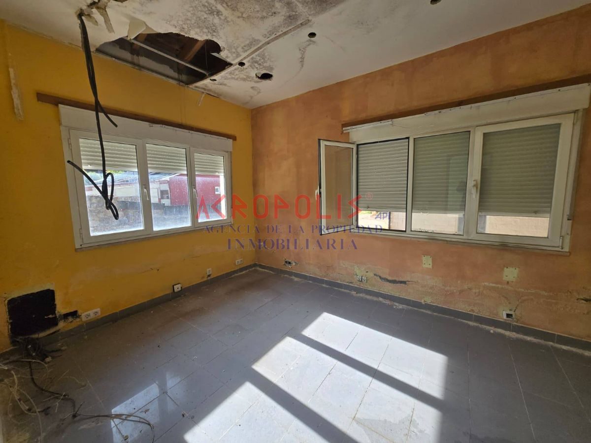 VENTA DE CASA CON PARCELA EN LA POLA DE GORDÓN, LEÓN - Foto 12