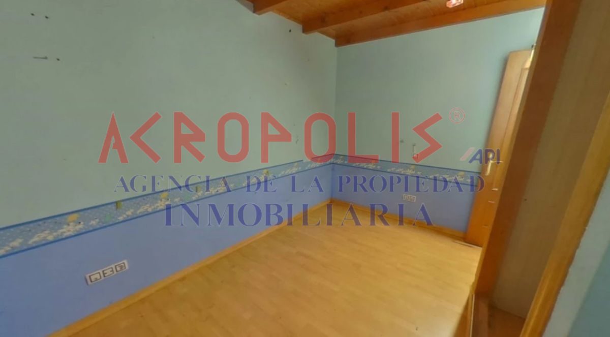 VENTA DE CASA CON PARCELA EN LA POLA DE GORDÓN, LEÓN - Foto 14