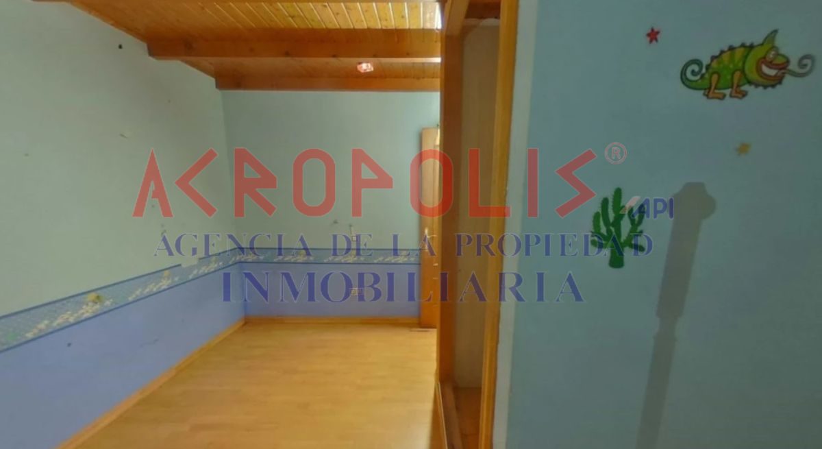 VENTA DE CASA CON PARCELA EN LA POLA DE GORDÓN, LEÓN - Foto 17
