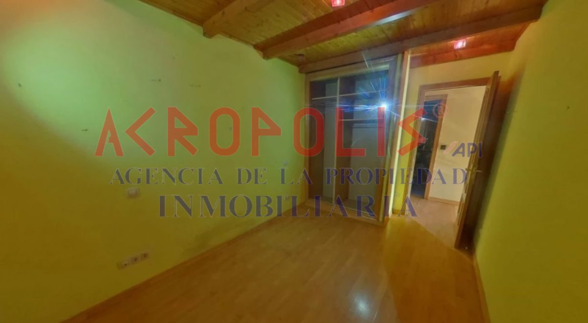 VENTA DE CASA CON PARCELA EN LA POLA DE GORDÓN, LEÓN - Foto 27