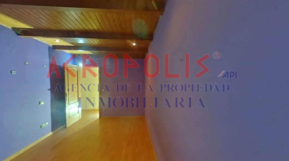 VENTA DE CASA CON PARCELA EN LA POLA DE GORDÓN, LEÓN - Foto 29