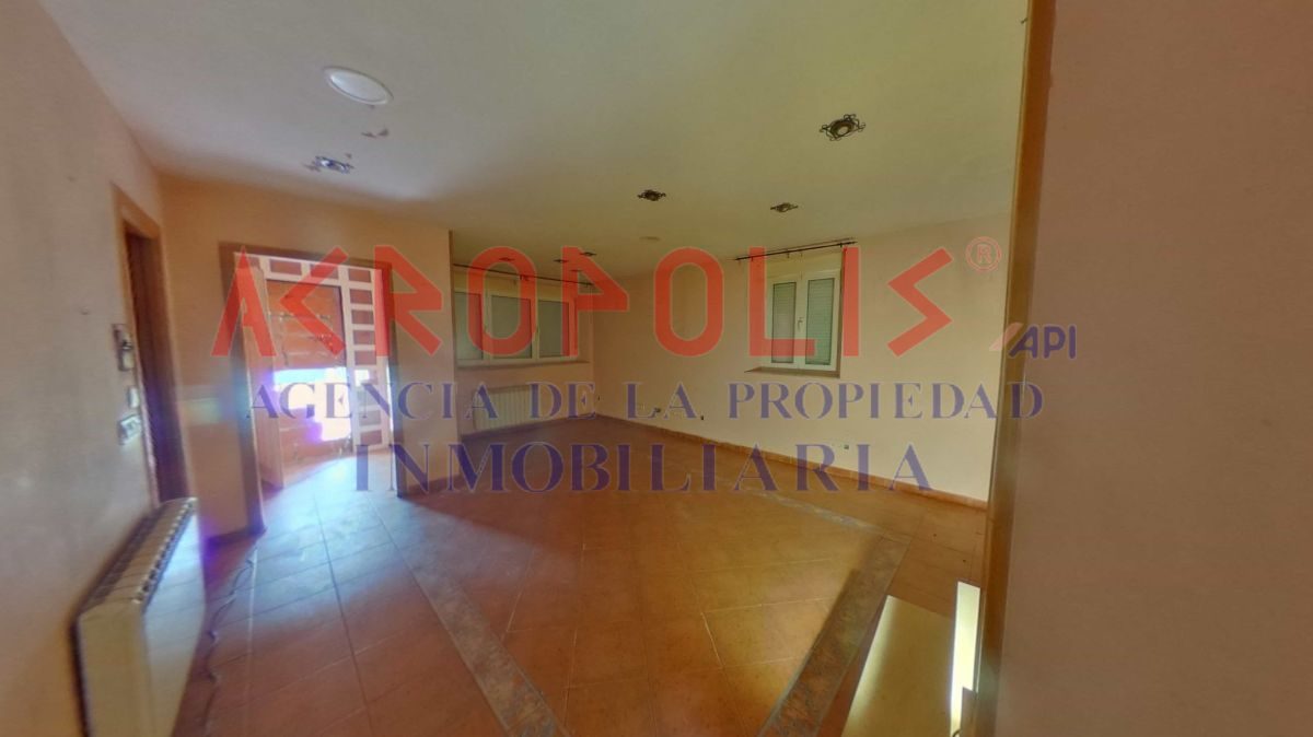 VENTA DE CASA CON PARCELA EN LA POLA DE GORDÓN, LEÓN - Foto 3