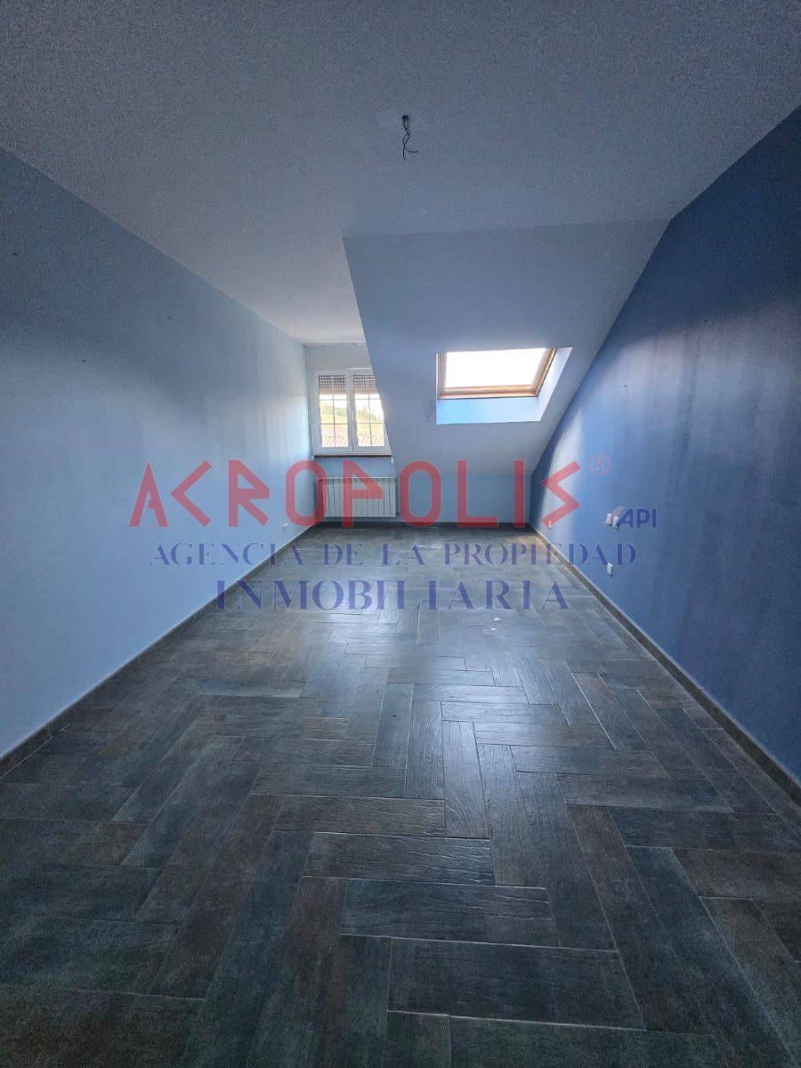 VENTA DE CASA ADOSADA EN GRADEFES, LEÓN - Foto 14