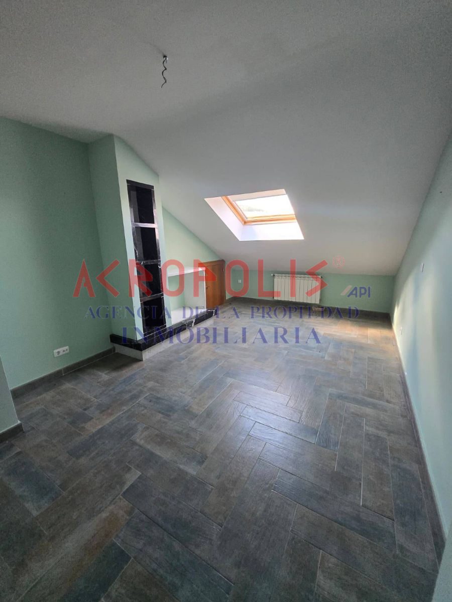 VENTA DE CASA ADOSADA EN GRADEFES, LEÓN - Foto 15