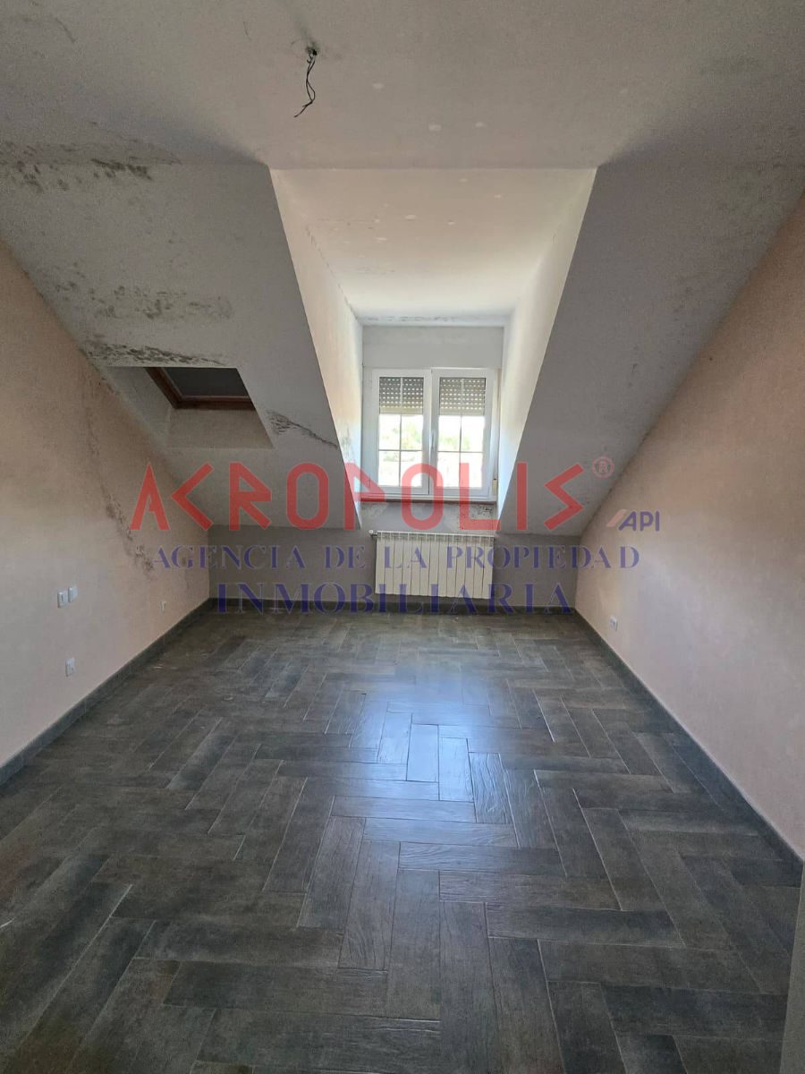 VENTA DE CASA ADOSADA EN GRADEFES, LEÓN - Foto 17